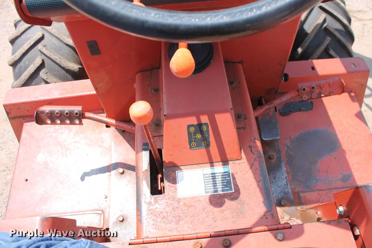 image for item DZ9991 2000 Ditch Witch 3610DD trencher