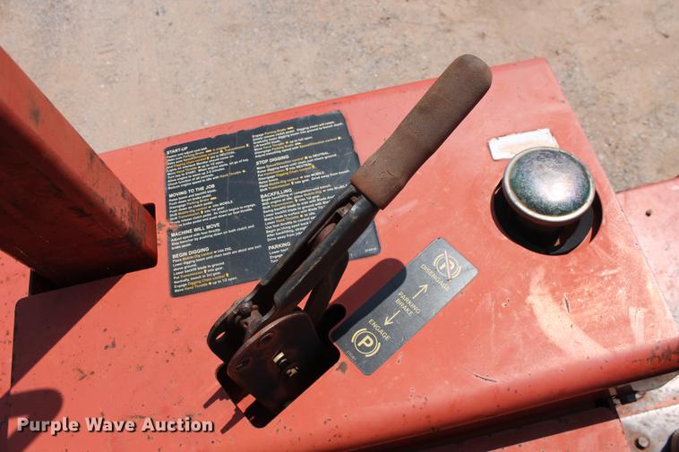 image for item DZ9991 2000 Ditch Witch 3610DD trencher