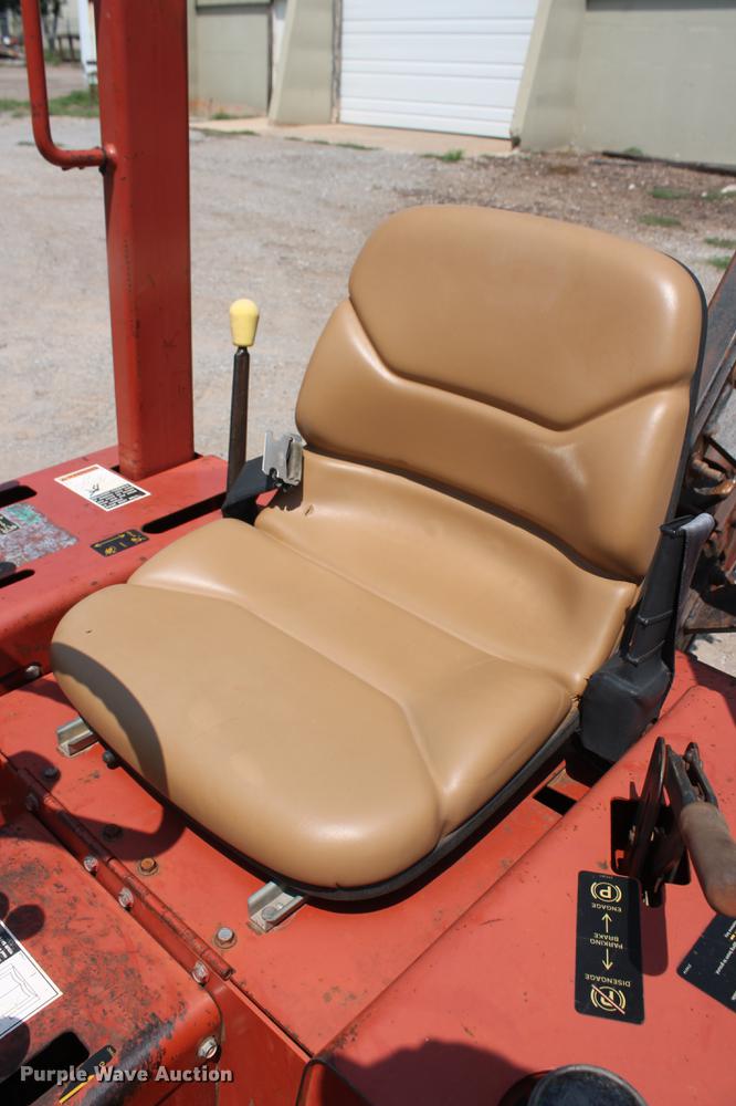 image for item DZ9991 2000 Ditch Witch 3610DD trencher
