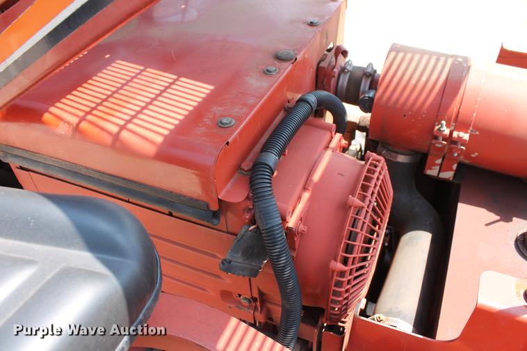 image for item DZ9991 2000 Ditch Witch 3610DD trencher