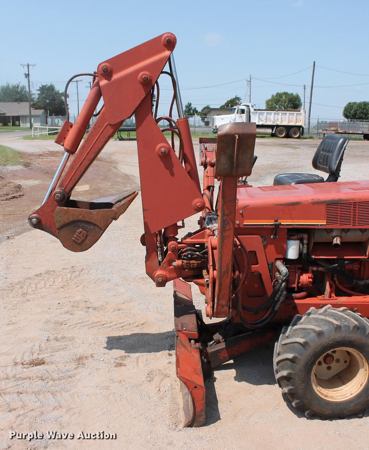 image for item DZ9991 2000 Ditch Witch 3610DD trencher