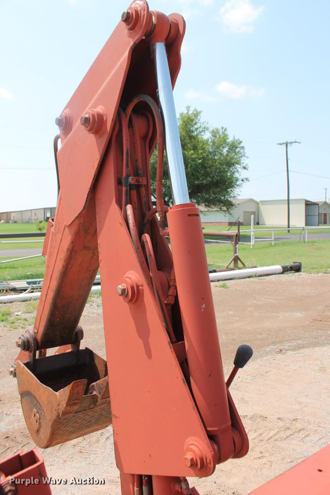image for item DZ9991 2000 Ditch Witch 3610DD trencher