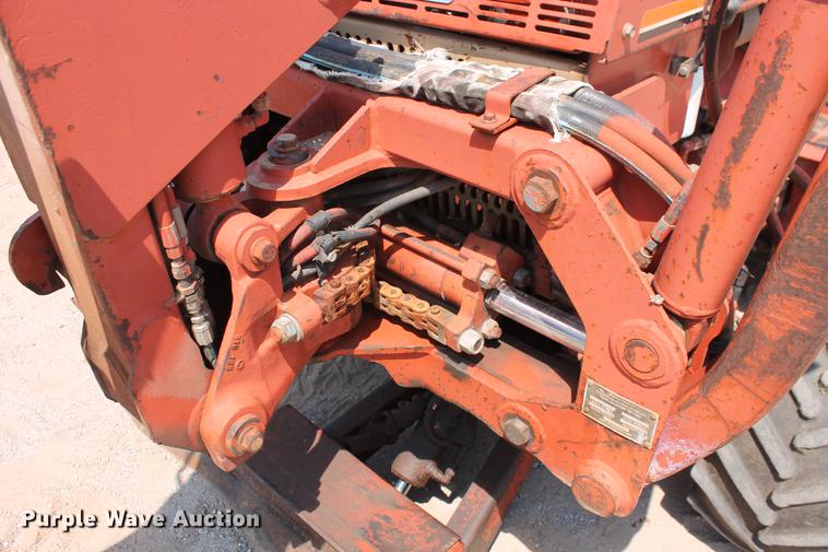 image for item DZ9991 2000 Ditch Witch 3610DD trencher