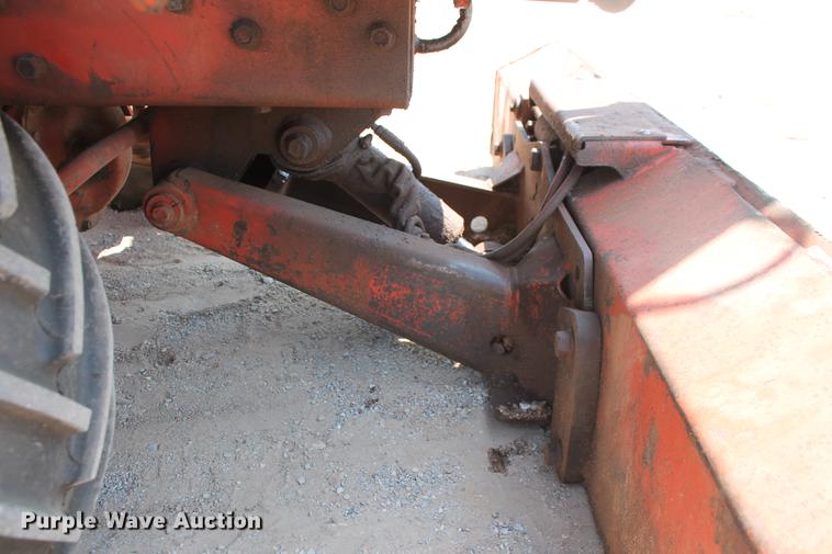 image for item DZ9991 2000 Ditch Witch 3610DD trencher