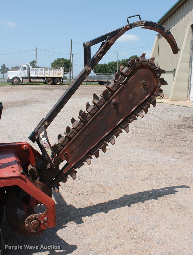 image for item DZ9991 2000 Ditch Witch 3610DD trencher
