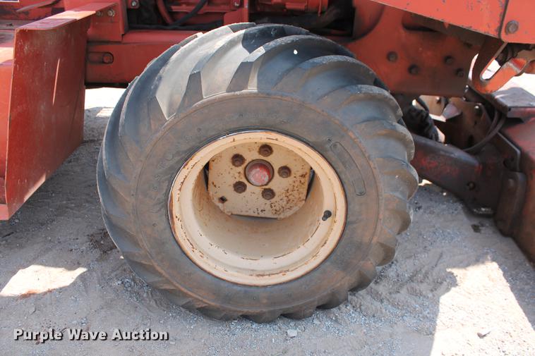 image for item DZ9991 2000 Ditch Witch 3610DD trencher