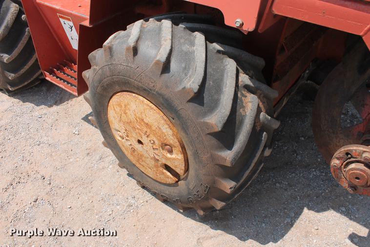image for item DZ9991 2000 Ditch Witch 3610DD trencher