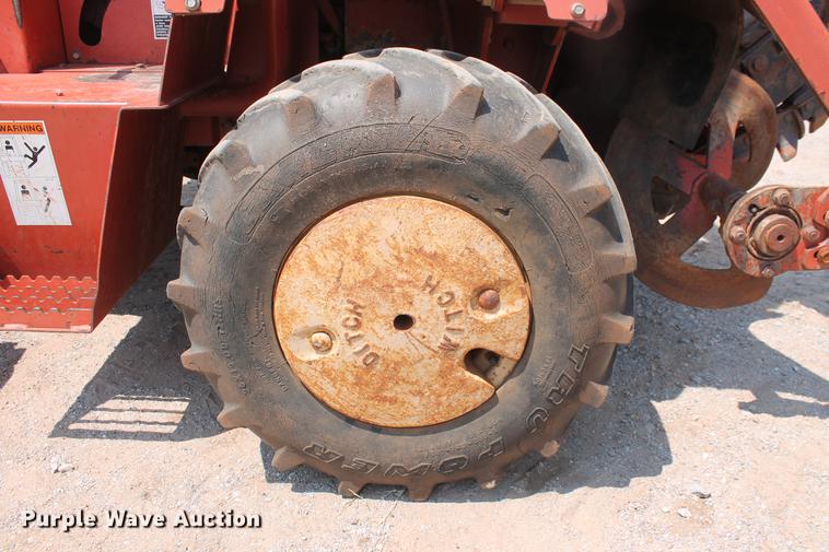 image for item DZ9991 2000 Ditch Witch 3610DD trencher