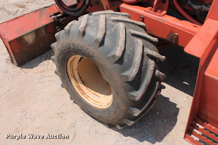 image for item DZ9991 2000 Ditch Witch 3610DD trencher