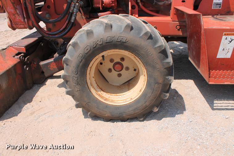 image for item DZ9991 2000 Ditch Witch 3610DD trencher