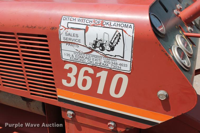 image for item DZ9991 2000 Ditch Witch 3610DD trencher