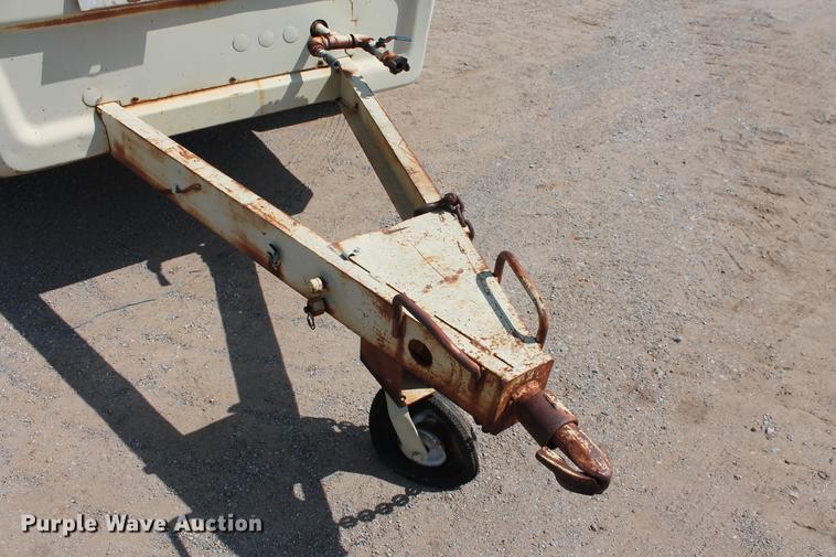 image for item DZ9992 Ingersoll Rand P100BWW air compressor