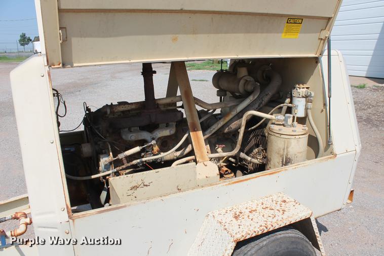 image for item DZ9992 Ingersoll Rand P100BWW air compressor