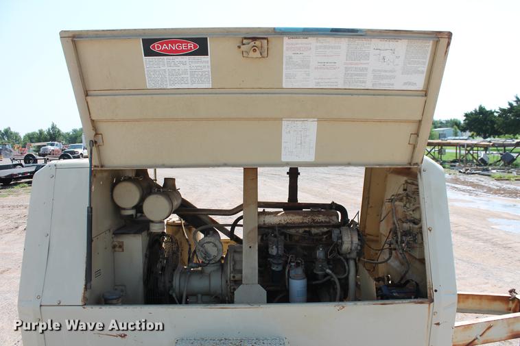 image for item DZ9992 Ingersoll Rand P100BWW air compressor
