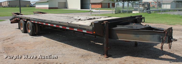 image for item DZ9994 1990 International Trailer Corp equipment trailer
