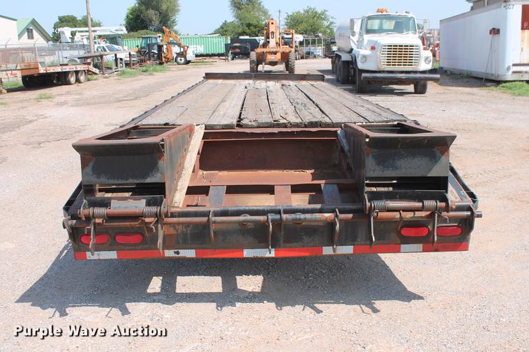 image for item DZ9994 1990 International Trailer Corp equipment trailer