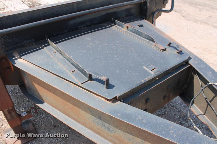 image for item DZ9994 1990 International Trailer Corp equipment trailer