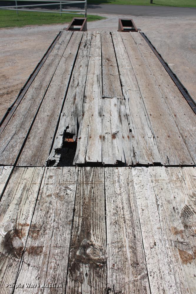 image for item DZ9994 1990 International Trailer Corp equipment trailer