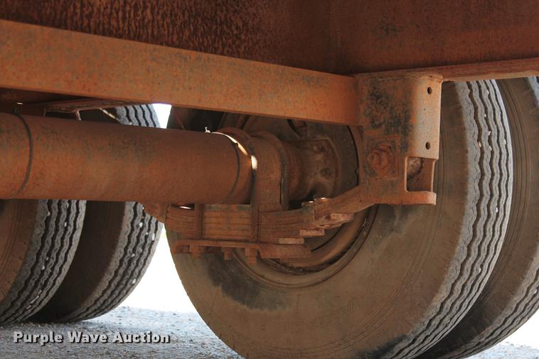 image for item DZ9994 1990 International Trailer Corp equipment trailer