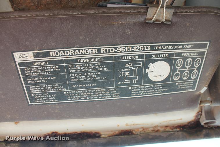 image for item DZ9995 1981 Ford LTS9000 water truck