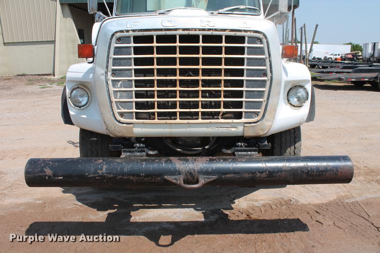 image for item DZ9995 1981 Ford LTS9000 water truck