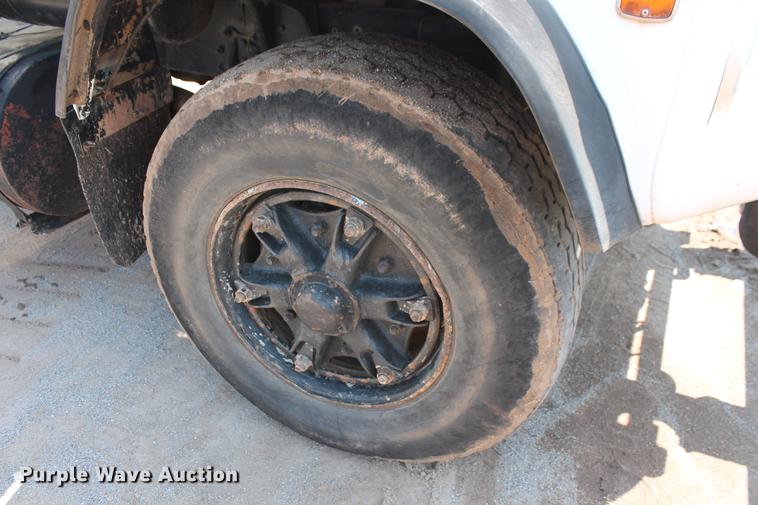 image for item DZ9995 1981 Ford LTS9000 water truck