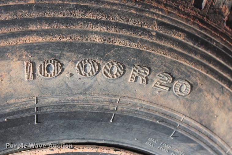 image for item DZ9995 1981 Ford LTS9000 water truck