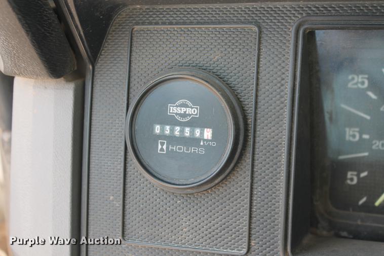 image for item DZ9997 1996 Ford F800 digger derrick truck