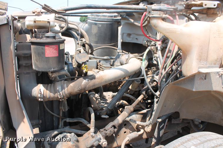 image for item DZ9997 1996 Ford F800 digger derrick truck