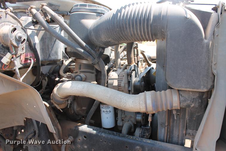 image for item DZ9997 1996 Ford F800 digger derrick truck