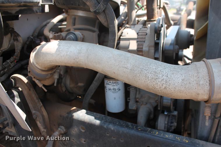 image for item DZ9997 1996 Ford F800 digger derrick truck