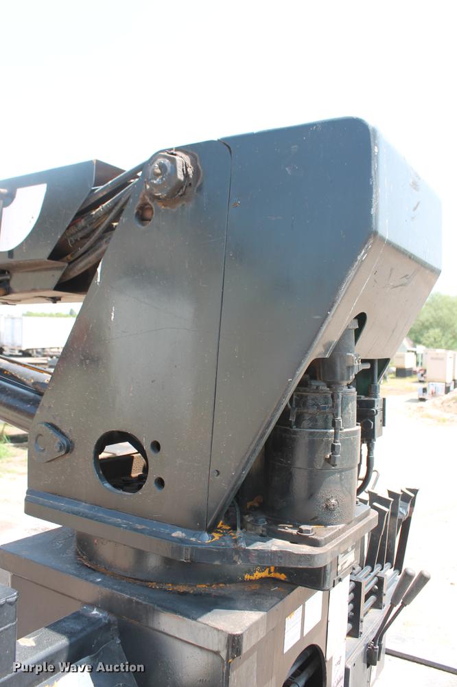 image for item DZ9997 1996 Ford F800 digger derrick truck