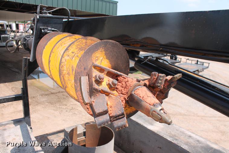 image for item DZ9997 1996 Ford F800 digger derrick truck