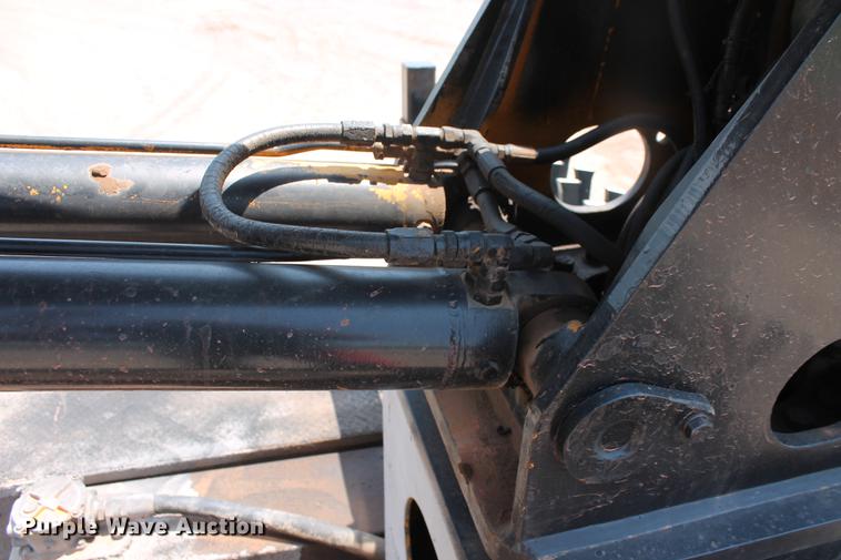 image for item DZ9997 1996 Ford F800 digger derrick truck