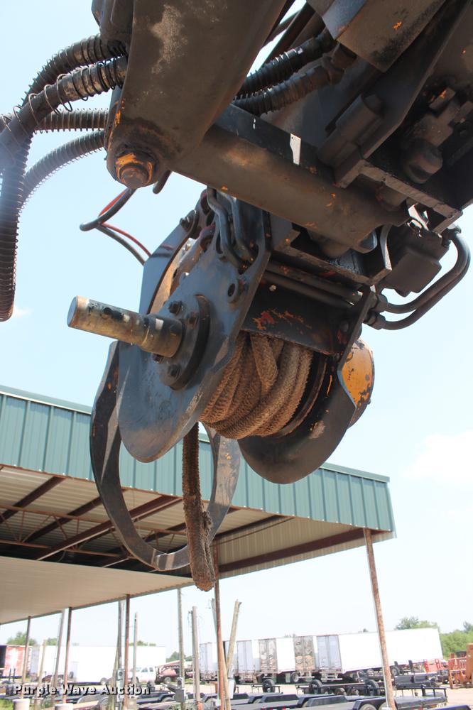 image for item DZ9997 1996 Ford F800 digger derrick truck