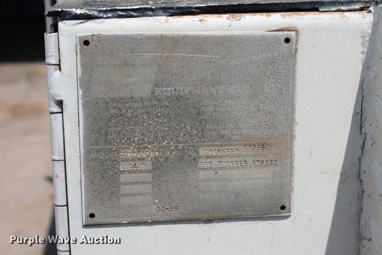 image for item DZ9997 1996 Ford F800 digger derrick truck