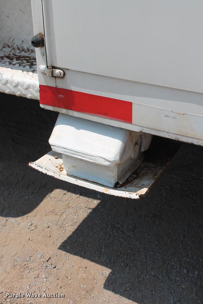 image for item DZ9997 1996 Ford F800 digger derrick truck