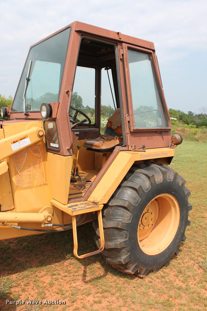 image for item DZ9999 1994 Case 480F loader tractor