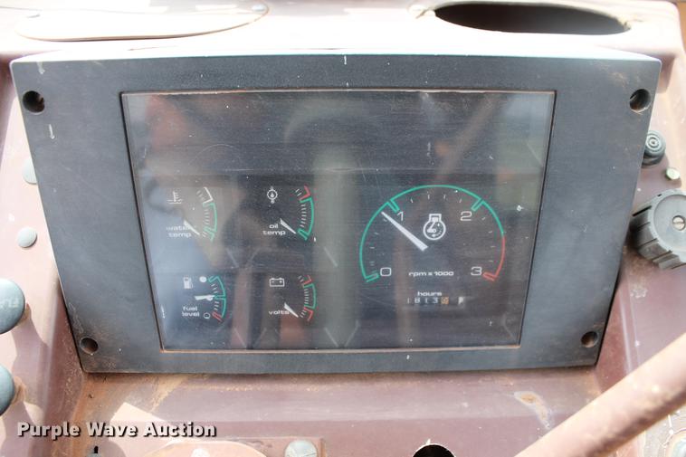 image for item DZ9999 1994 Case 480F loader tractor