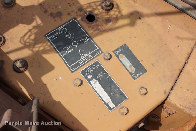 image for item DZ9999 1994 Case 480F loader tractor