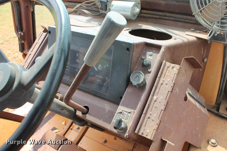 image for item DZ9999 1994 Case 480F loader tractor