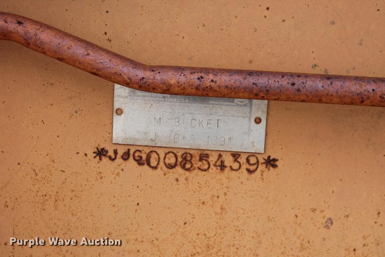 image for item DZ9999 1994 Case 480F loader tractor