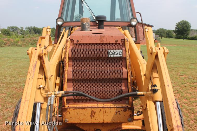 image for item DZ9999 1994 Case 480F loader tractor
