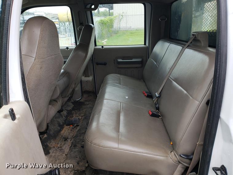 image for item EF9819 2008 Ford F450 Super Duty flatbed truck