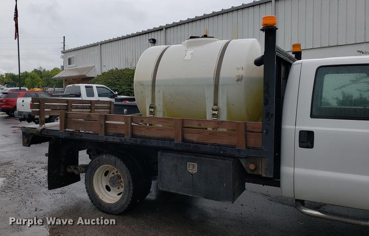 image for item EF9819 2008 Ford F450 Super Duty flatbed truck