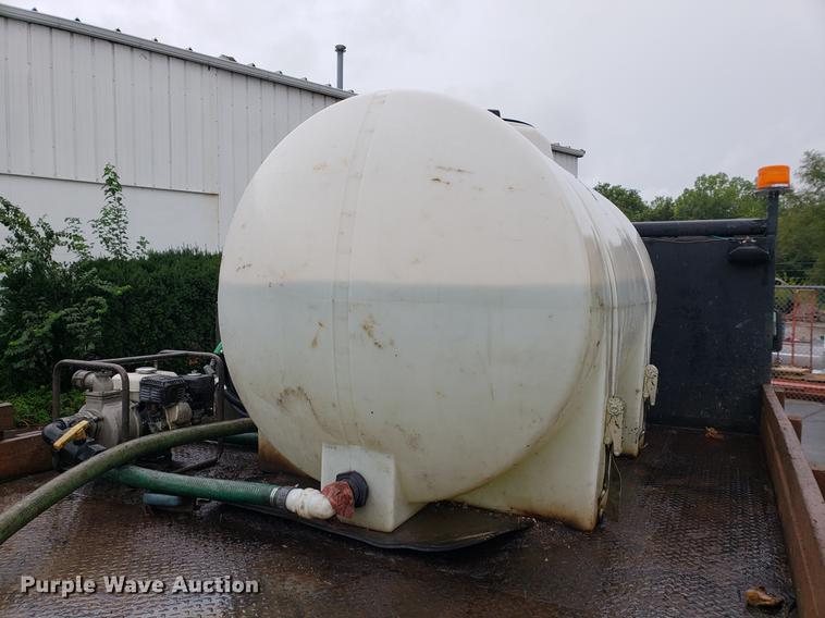 image for item EF9819 2008 Ford F450 Super Duty flatbed truck