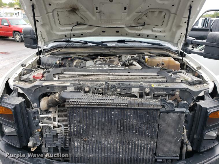 image for item EF9819 2008 Ford F450 Super Duty flatbed truck