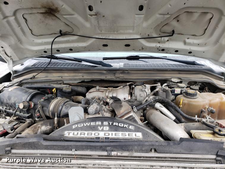 image for item EF9819 2008 Ford F450 Super Duty flatbed truck