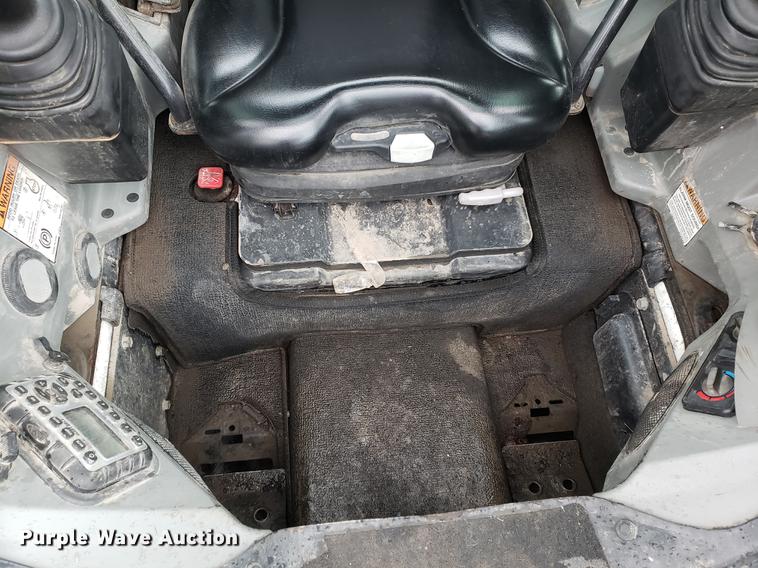 image for item EF9821 2012 Bobcat S770 skid steer