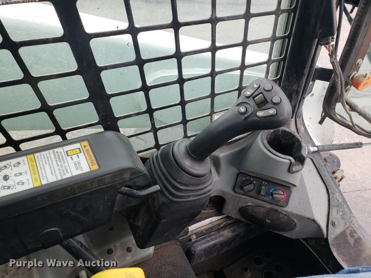 image for item EF9821 2012 Bobcat S770 skid steer